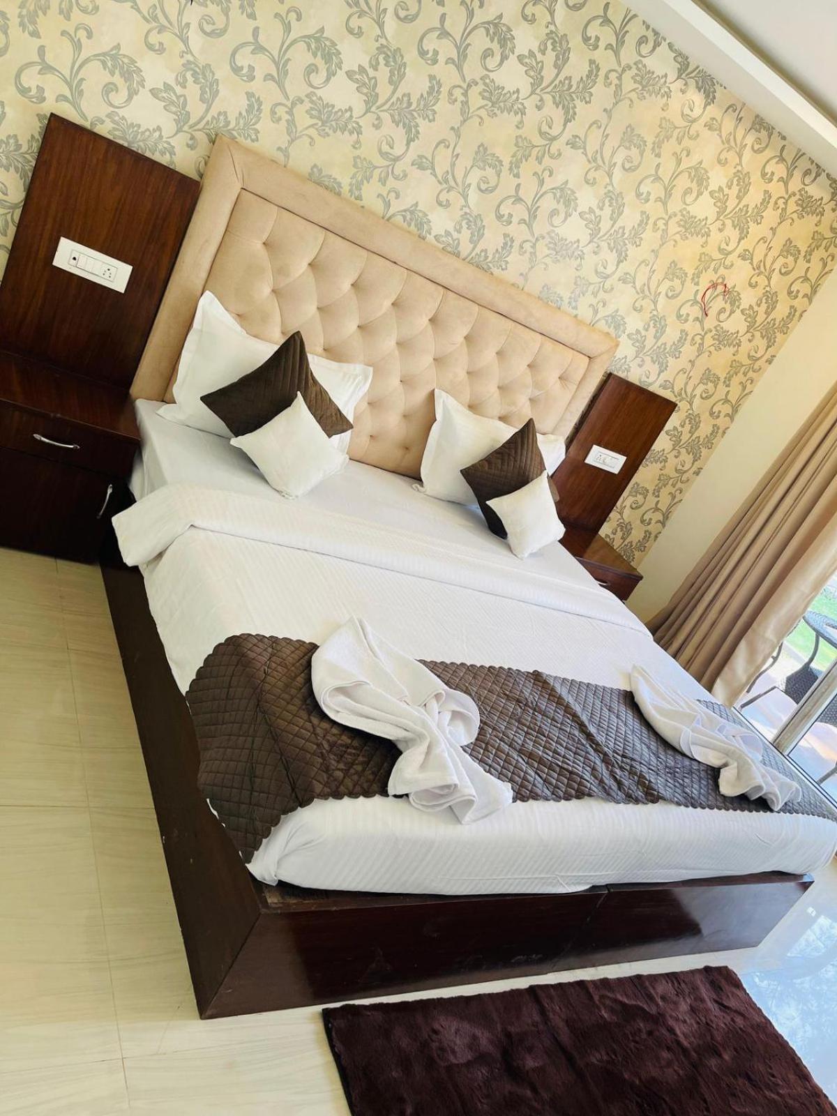 Arabian Sea Beach Resort Morjim Ngoại thất bức ảnh